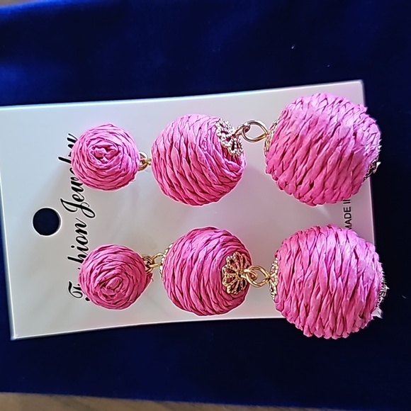 Jewelry - Boho lightweight rattan earrings NWT